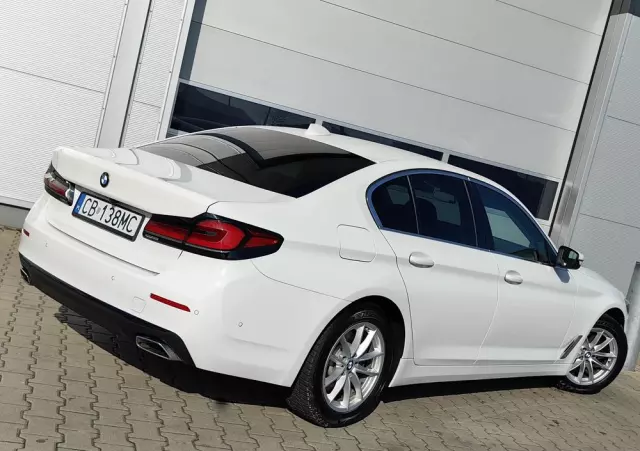 BMW Seria 5 518d Business Edition