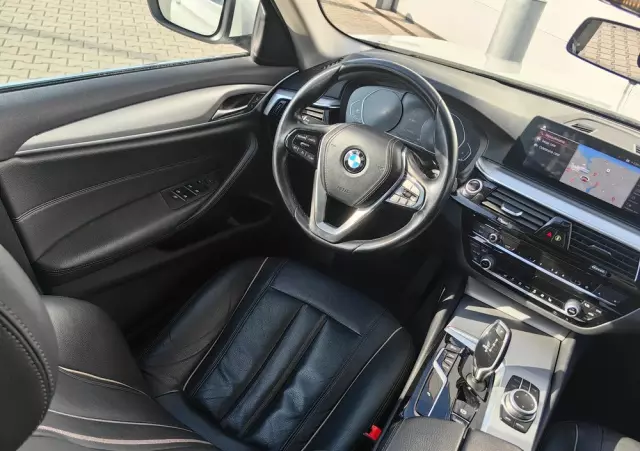 BMW Seria 5 518d Business Edition