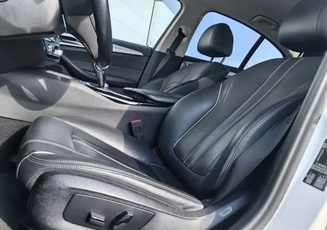 BMW Seria 5 518d Business Edition