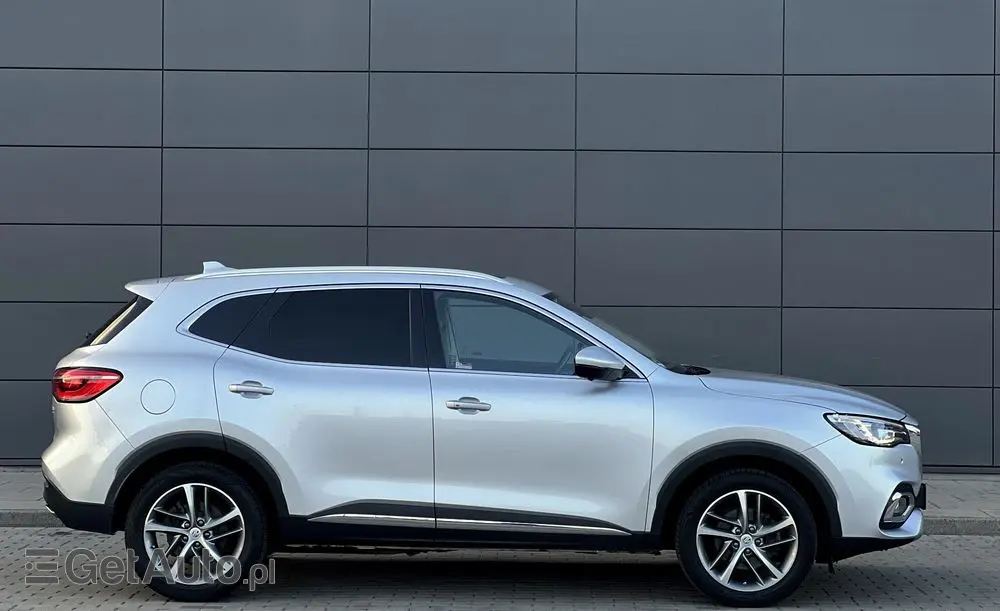 MG HS PHEV Luxury