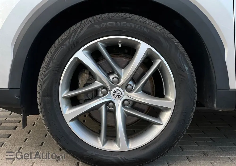MG HS PHEV Luxury