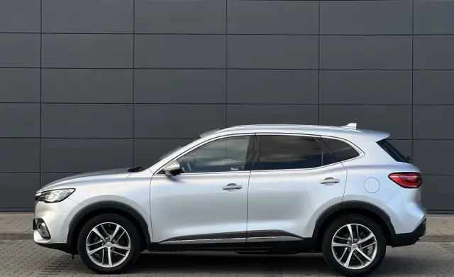 MG HS PHEV Luxury