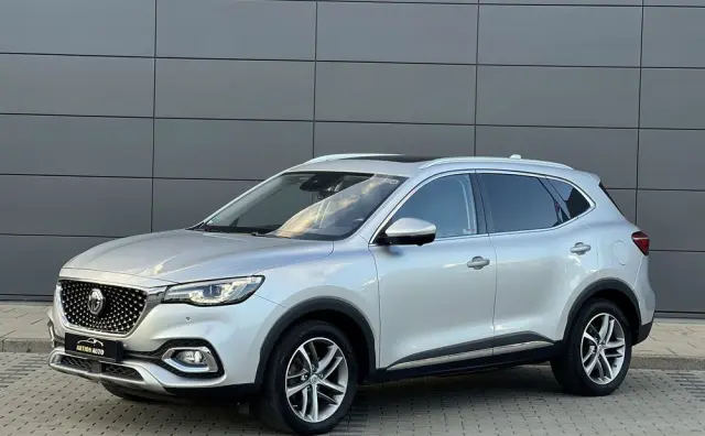 MG HS PHEV Luxury