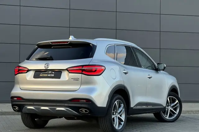 MG HS PHEV Luxury