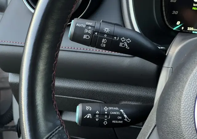 MG HS PHEV Luxury