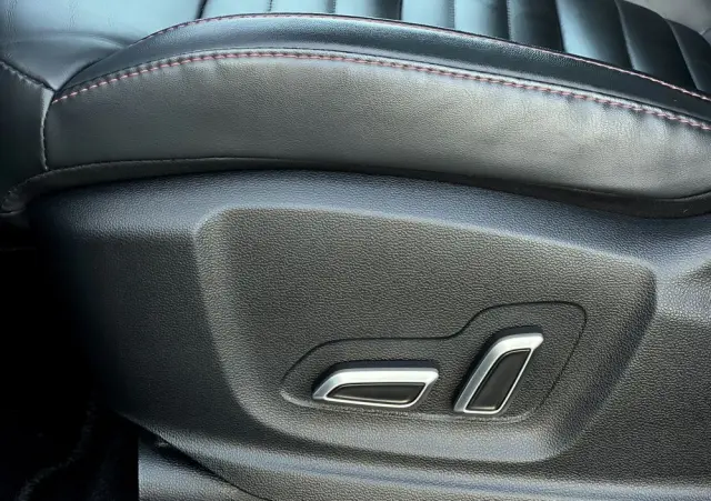 MG HS PHEV Luxury