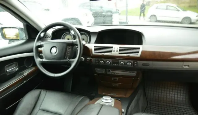 BMW Seria 7 