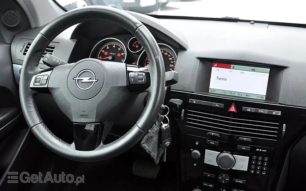 OPEL Astra 1.8 Automatik Cosmo