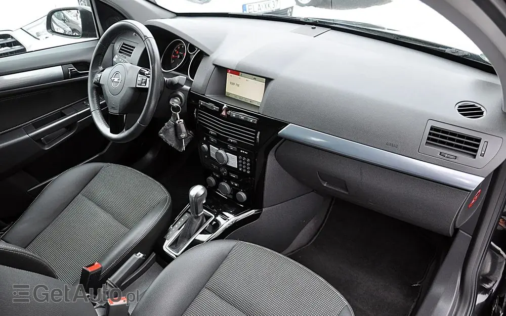 OPEL Astra 1.8 Automatik Cosmo