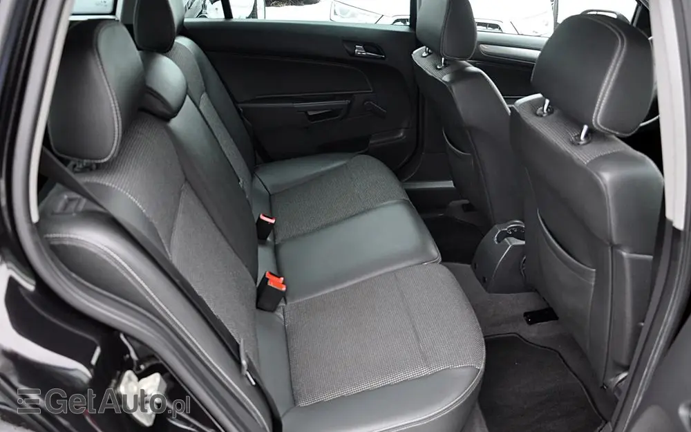 OPEL Astra 1.8 Automatik Cosmo