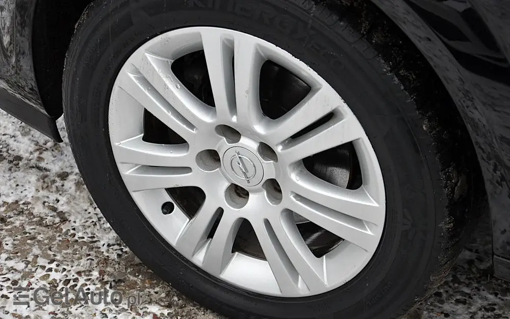 OPEL Astra 1.8 Automatik Cosmo