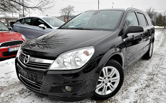 OPEL Astra 1.8 Automatik Cosmo