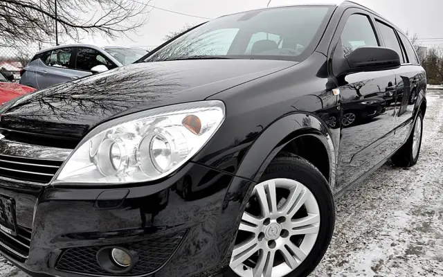OPEL Astra 1.8 Automatik Cosmo
