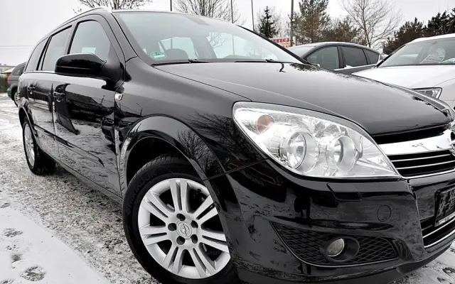 OPEL Astra 1.8 Automatik Cosmo