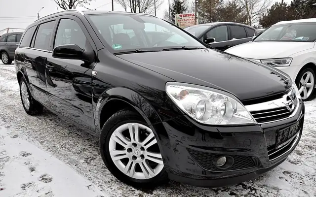 OPEL Astra 1.8 Automatik Cosmo