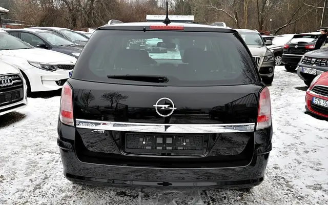 OPEL Astra 1.8 Automatik Cosmo