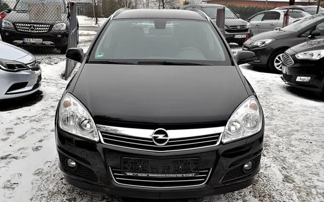 OPEL Astra 1.8 Automatik Cosmo