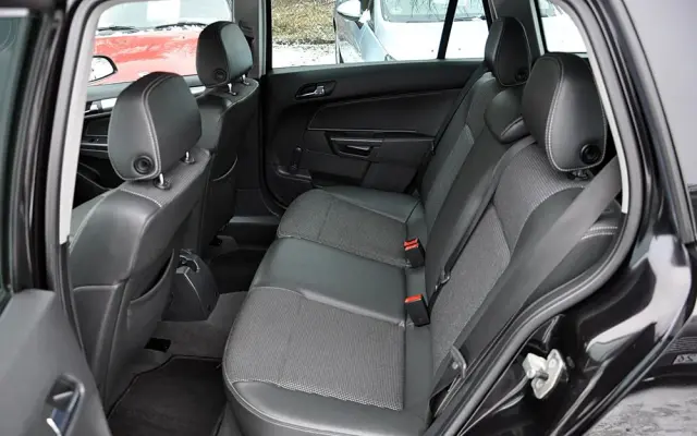 OPEL Astra 1.8 Automatik Cosmo