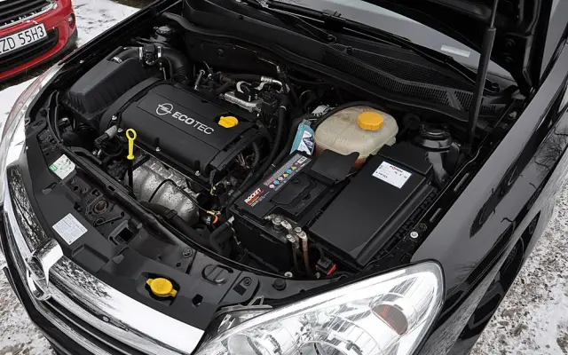 OPEL Astra 1.8 Automatik Cosmo