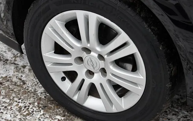 OPEL Astra 1.8 Automatik Cosmo