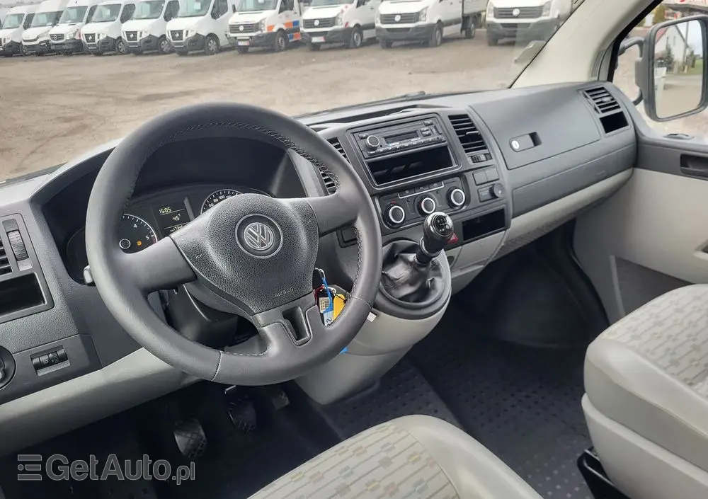 VOLKSWAGEN Transporter t5 lift doka klima stan idealny 