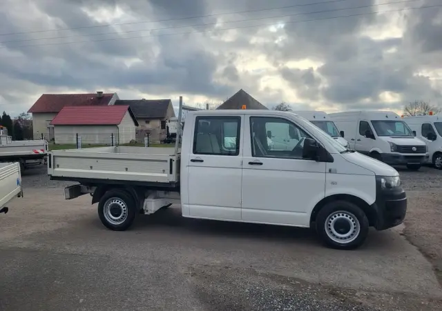 VOLKSWAGEN Transporter t5 lift doka klima stan idealny 