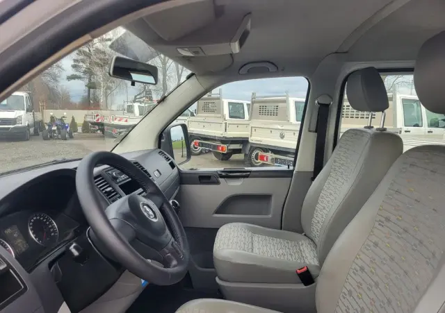 VOLKSWAGEN Transporter t5 lift doka klima stan idealny 