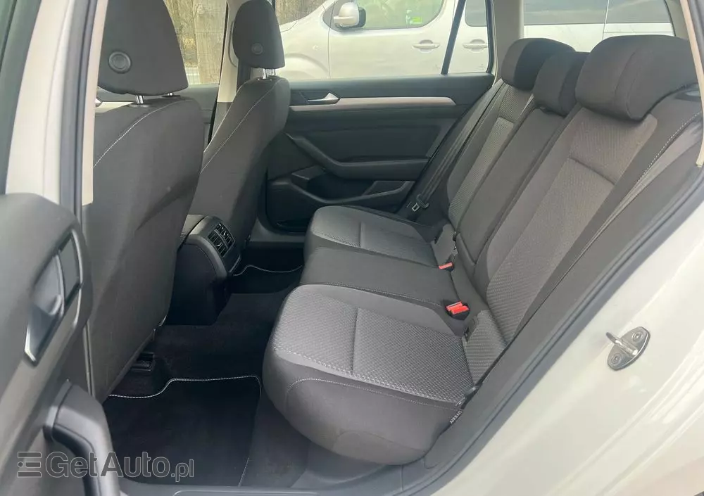 VOLKSWAGEN Passat 2.0 TDI EVO Business DSG