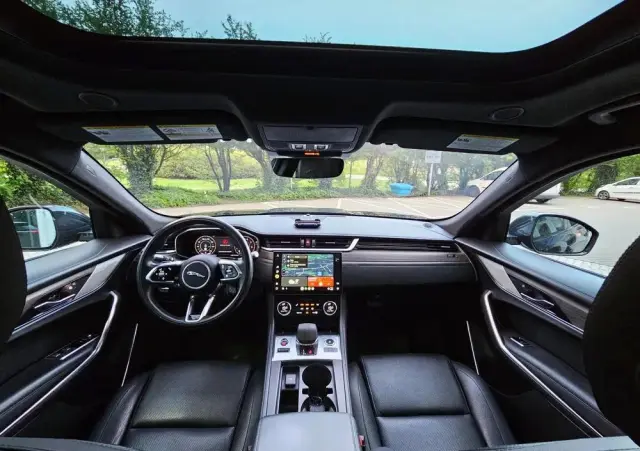 JAGUAR F-Pace P250 AWD S