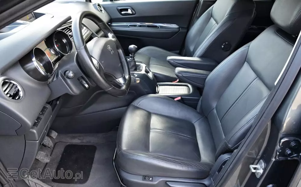 PEUGEOT 5008 HDI 115 Active