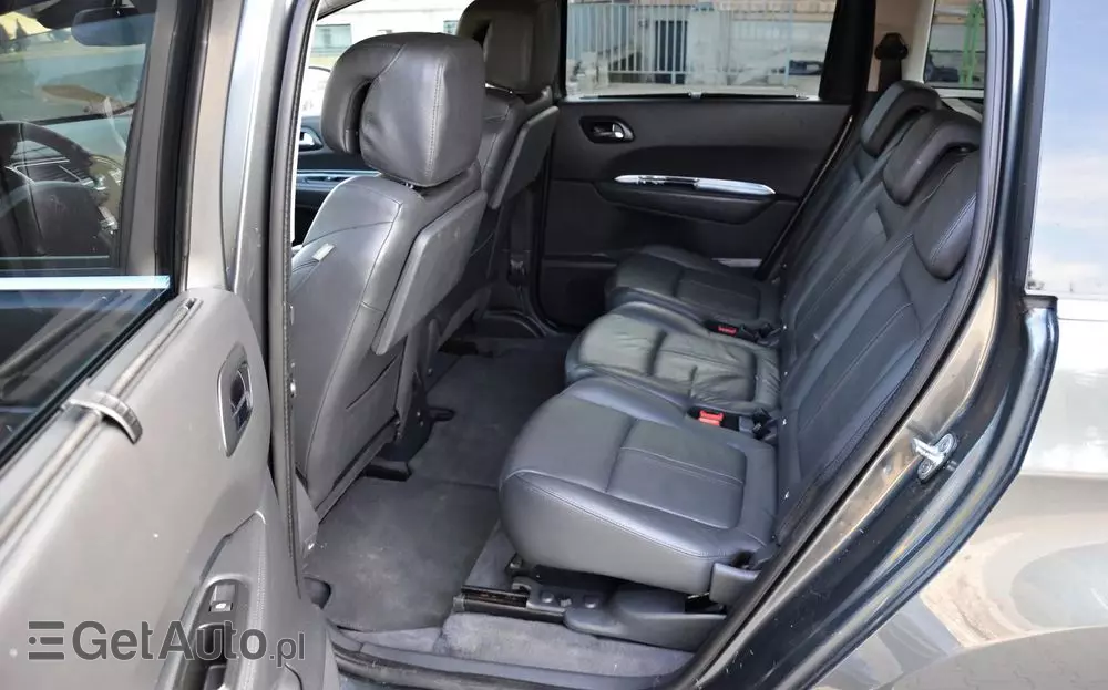 PEUGEOT 5008 HDI 115 Active