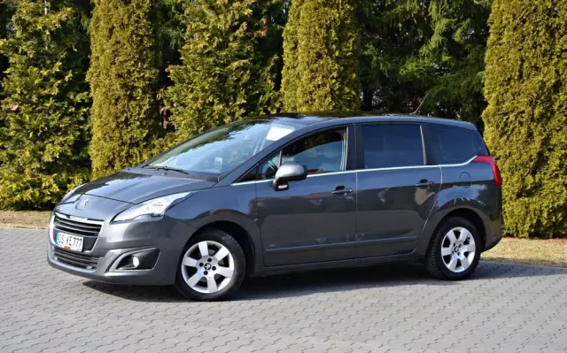PEUGEOT 5008 HDI 115 Active