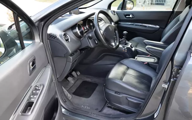 PEUGEOT 5008 HDI 115 Active