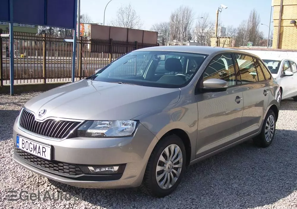 SKODA RAPID 1.0 TSI Ambition
