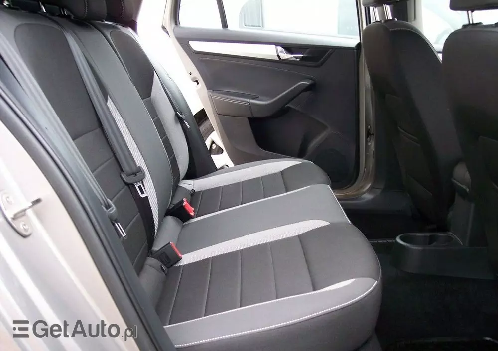 SKODA RAPID 1.0 TSI Ambition