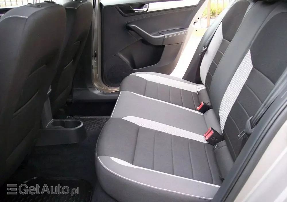 SKODA RAPID 1.0 TSI Ambition