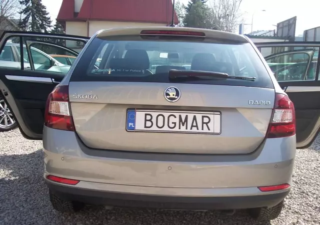 SKODA RAPID 1.0 TSI Ambition