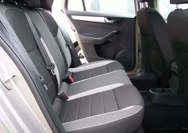 SKODA RAPID 1.0 TSI Ambition