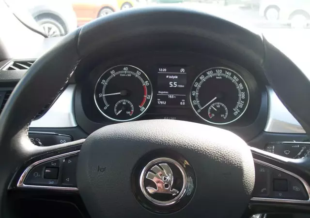 SKODA RAPID 1.0 TSI Ambition