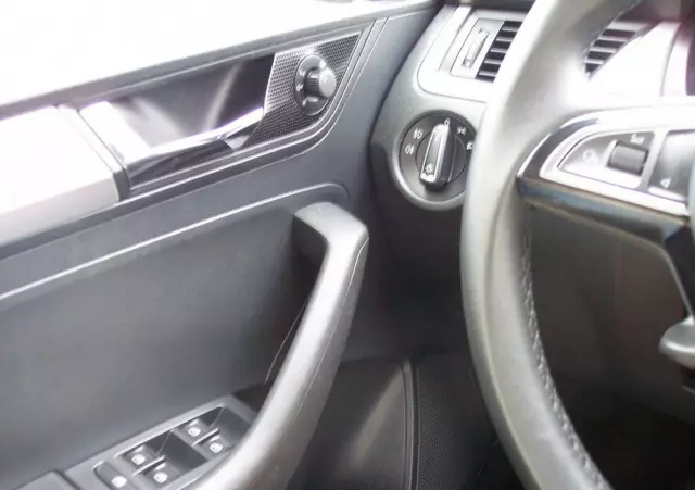 SKODA RAPID 1.0 TSI Ambition