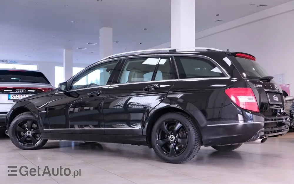 MERCEDES-BENZ Klasa C 200 CGI Automatik BlueEFFICIENCY Elegance