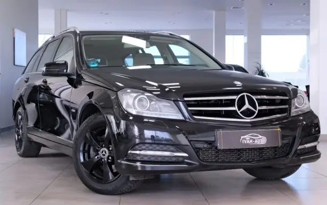MERCEDES-BENZ Klasa C 200 CGI Automatik BlueEFFICIENCY Elegance