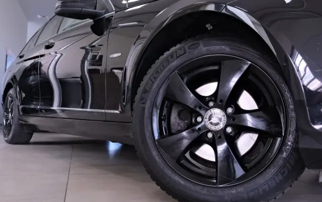 MERCEDES-BENZ Klasa C 200 CGI Automatik BlueEFFICIENCY Elegance