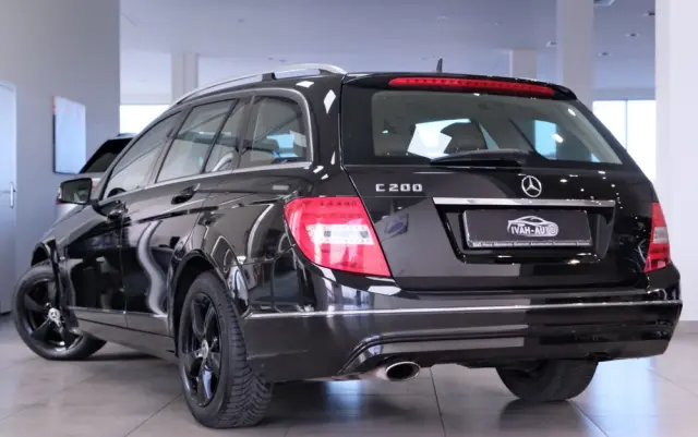 MERCEDES-BENZ Klasa C 200 CGI Automatik BlueEFFICIENCY Elegance