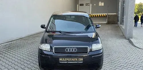 AUDI A2 