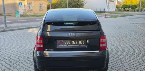 AUDI A2 