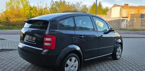 AUDI A2 