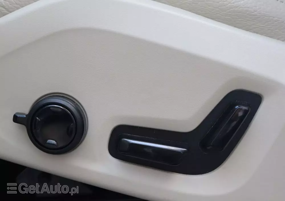 VOLVO XC 60 B4 D AWD Inscription