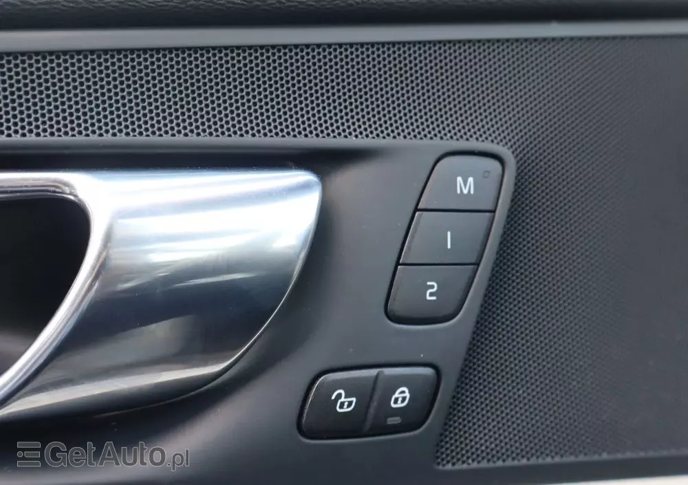 VOLVO XC 60 B4 D AWD Inscription