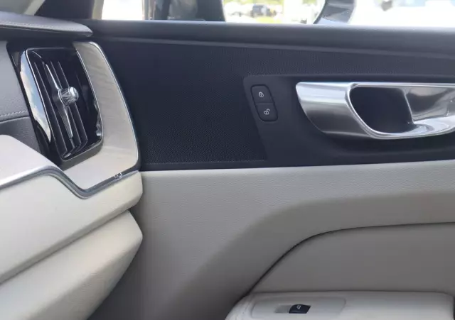 VOLVO XC 60 B4 D AWD Inscription